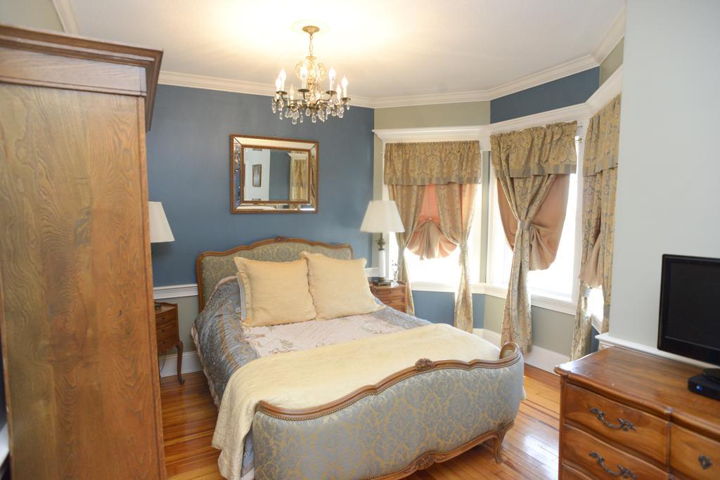 Naomi'S Inn Bed & Breakfast Springfield Buitenkant foto