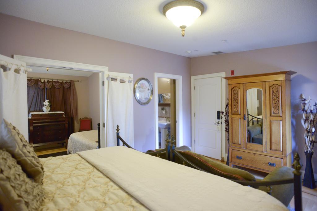 Naomi'S Inn Bed & Breakfast Springfield Buitenkant foto