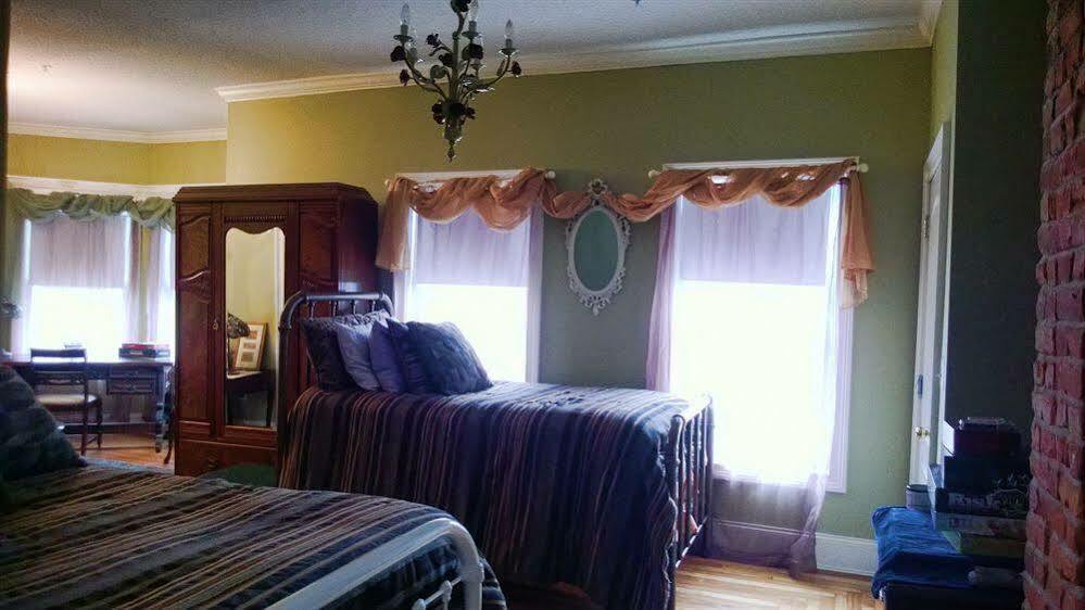 Naomi'S Inn Bed & Breakfast Springfield Buitenkant foto